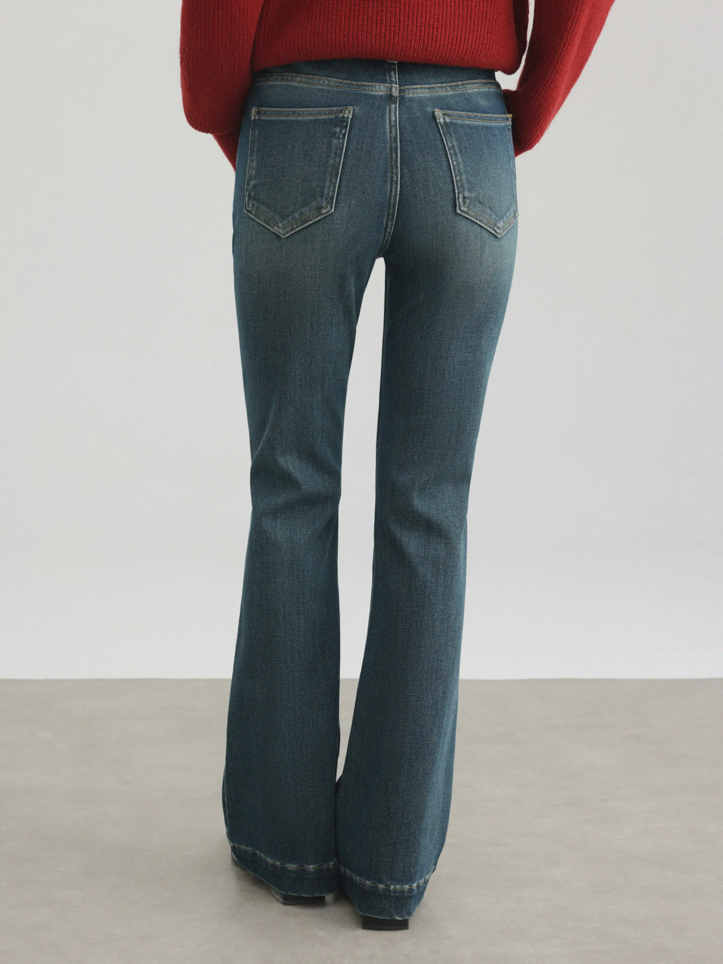 Vintage High Waist Bootcut Jeans Women Lady Slim Fit Flared Denim Pants Retro Casual Spring Daily Wide Leg Horseshoe Trousers