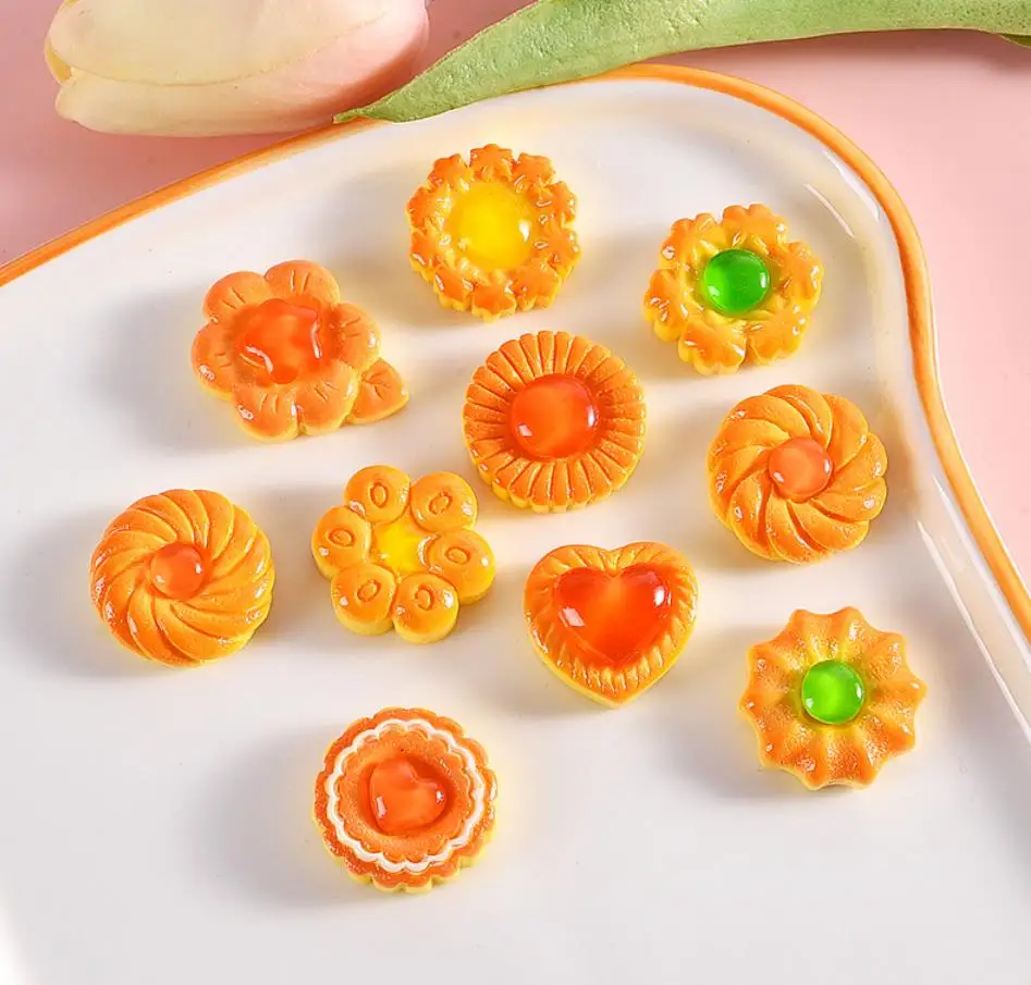 

100pcs Kawaii Flatback Resin Cookies Simulation Food Art Supply Cabochon DIY Crafts Dollhouse Decor