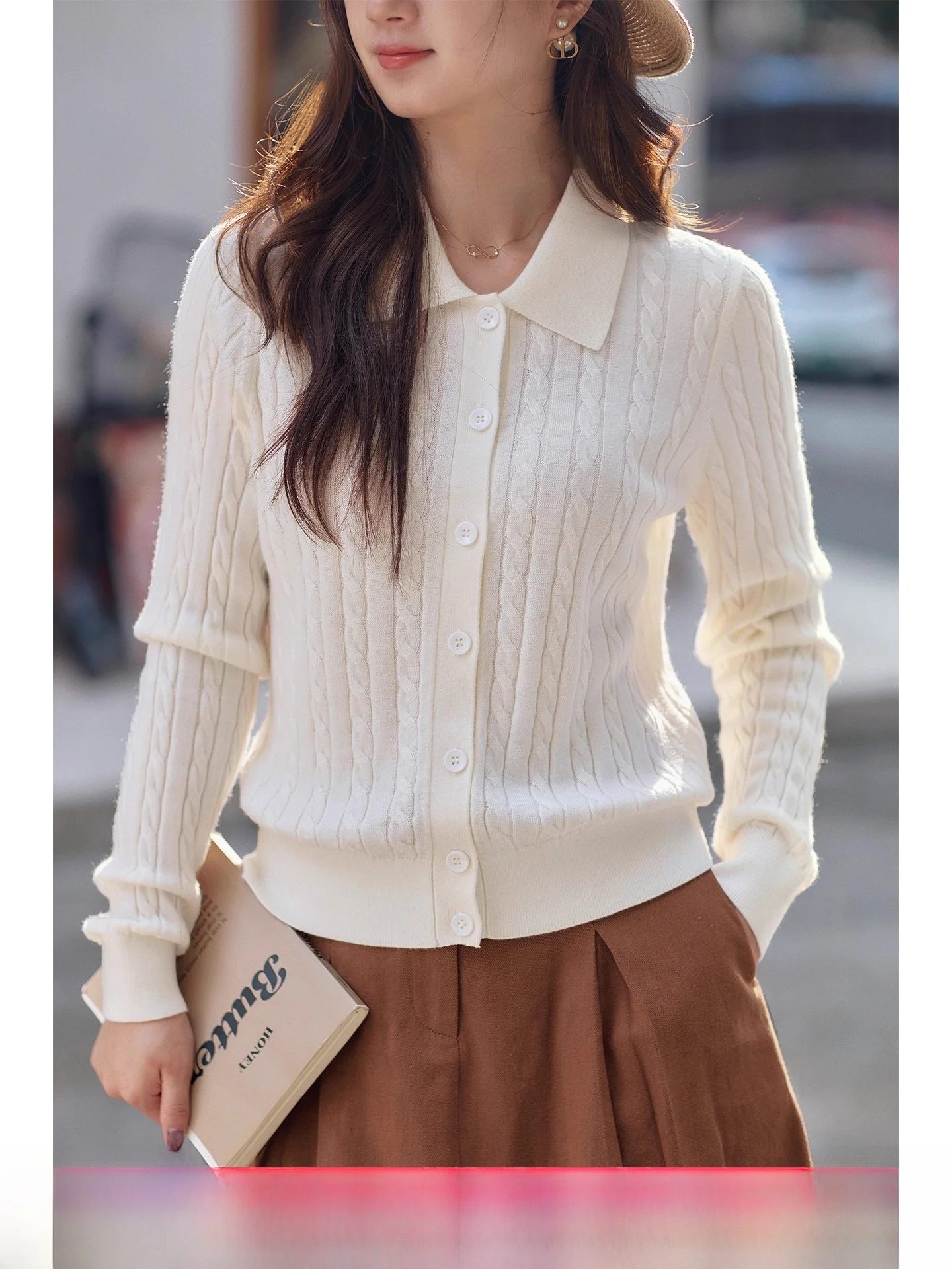 

Ele Woolen Knitted Sweater Women's Faion Design Autumn New Arrival Light Beige Camere Cardigan Coat Soft Long Sve