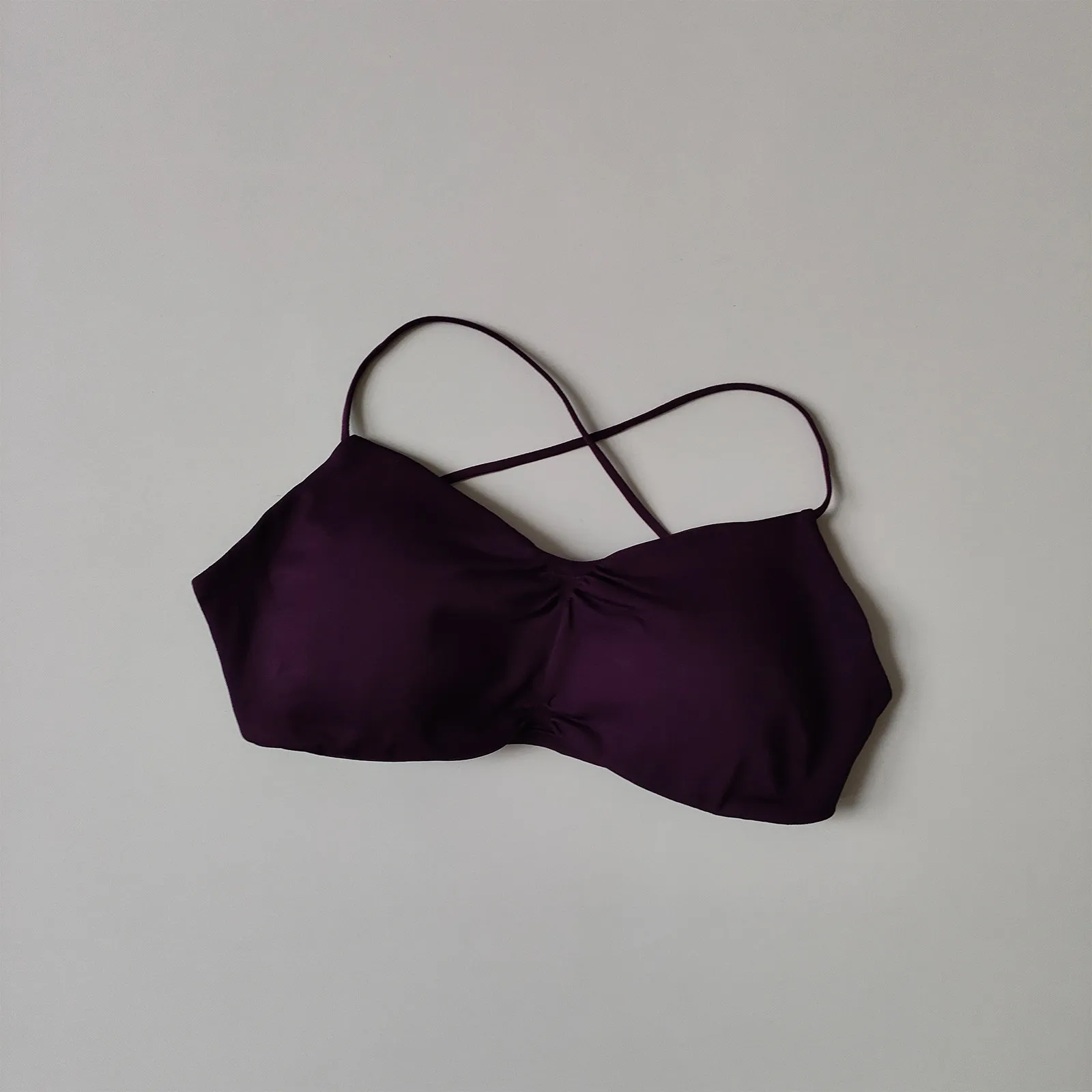 Nahtloser Sling-BH für Damen, dünne Schulterträger, Fitness-Sport-Yoga-Bekleidung mit Brustpolster, Pilates-Unterwäsche, Trainingskleidung – Detail 9
