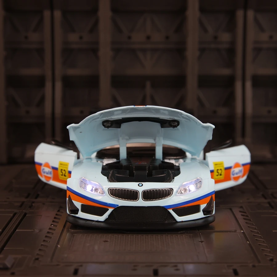

CCA 1:24 BMW Z4 GT3 Gulf Petroleum Edition alloy car model a children's toy car with simulated sound and lighting functions