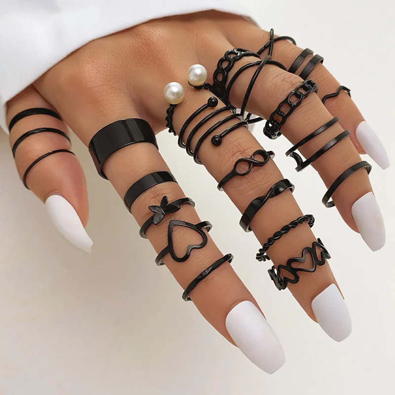 Trendy 22pcs Heart Black Rings Set For Women Vintage Geometric Cross Pearl Butterfly Finger Rings Women's Fashion Party Jewelry