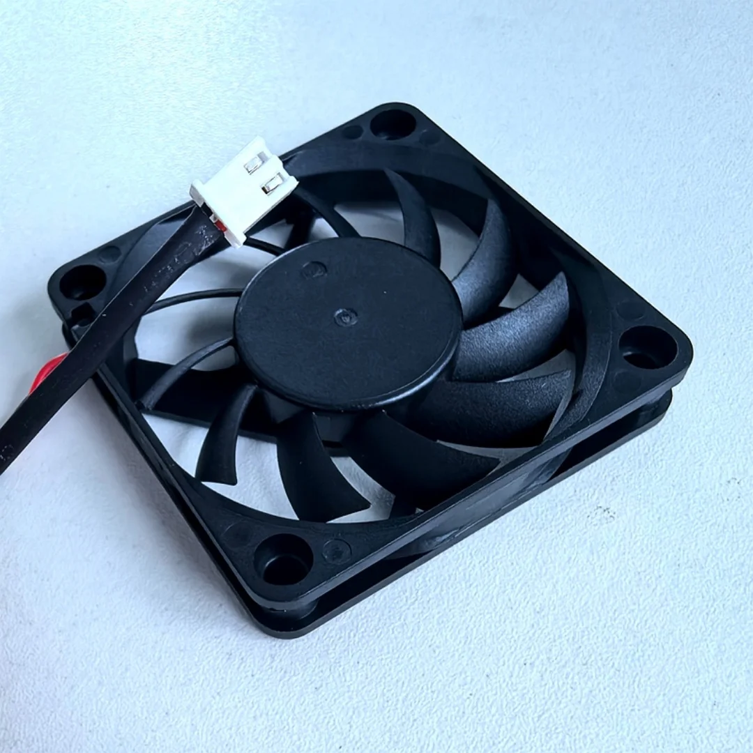 

M DA06010B24HA DC 24 В 0,10 А 60x60x10 мм 2-проводной охлаждающий вентилятор для сервера