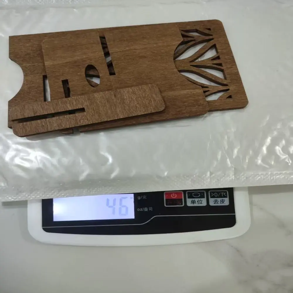 

Home Decor Hollow Desktop Phone Holder Boxwood with Charging Port Stand Bracket Stable Leaves Pattern Cellphone Standing Office