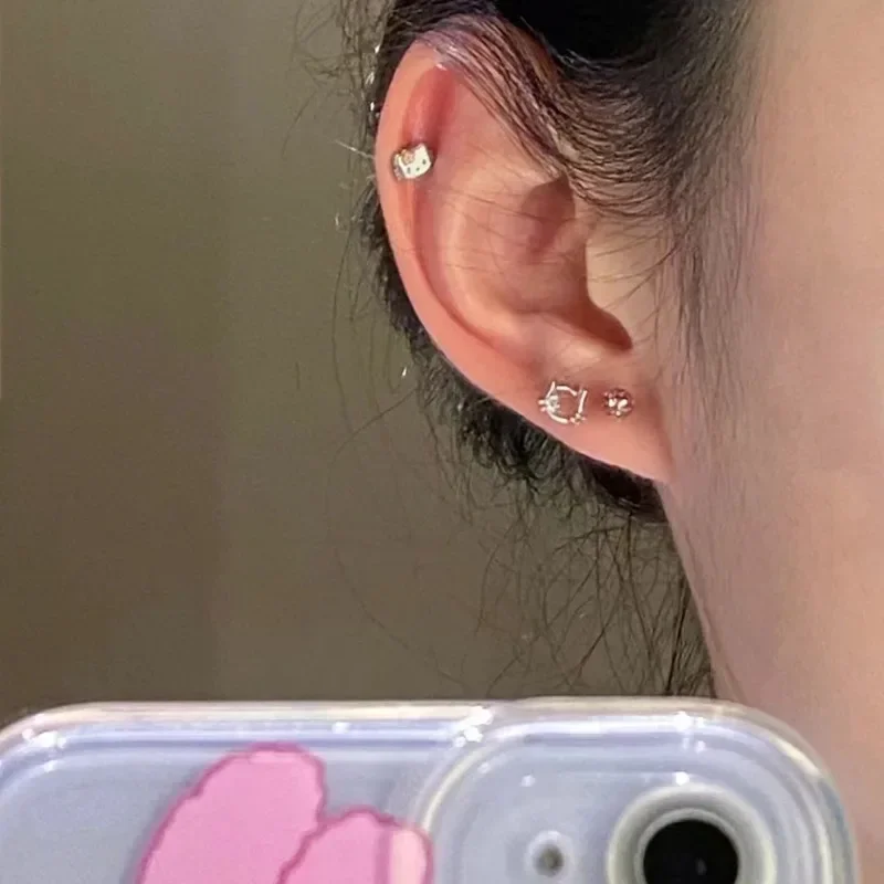 Pendientes de dibujos animados de Hello Kitty para mujer y niña, aretes de gato de acero inoxidable, 3 piezas, aretes pequeños, joyería divertida