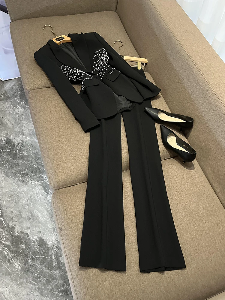 

Новинка! Зимний женский костюм 2025: комплект из двух предметов — брюки и пиджак с одной пуговицей, расшитые стразами, в стиле знаменитостей.