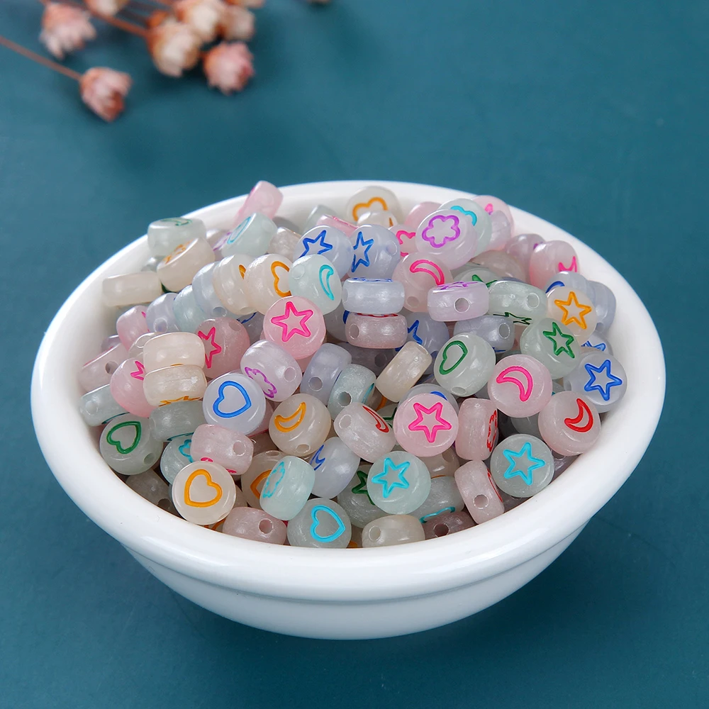 100 Stück 7mm Bunte Stern- und Mondperlen Leuchtende Perlen Abstandshalterperlen Leuchten im Dunkeln für Schmuckherstellung DIY Anhänger Armband Halskette – Detail 5