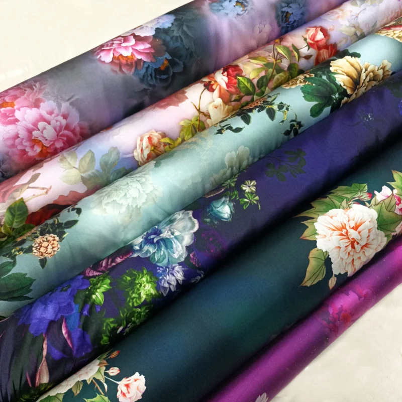 Fashionable Elegant Hazy Peony Flower Pattern Printing Digital Inkjet Printing Mulberry Silk Fabric 19m Elastic Sewing Fabric