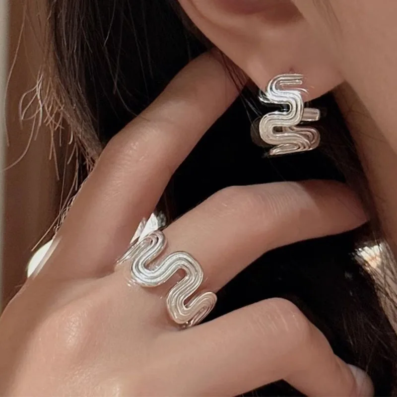 925 Sterling Silver Vintage Earrings For Women Trendy Simple Wave Line Earring Jewelry Prevent Allergy Party Accessories