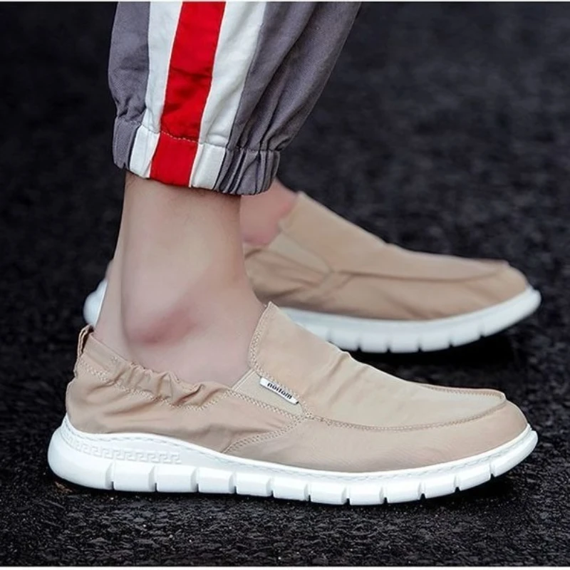 2025 Primavera/Estate Nuove scarpe di tela Scarpe pigre da uomo Scarpe singole da uomo in maglia di seta ghiacciata Scarpe comode e traspiranti1