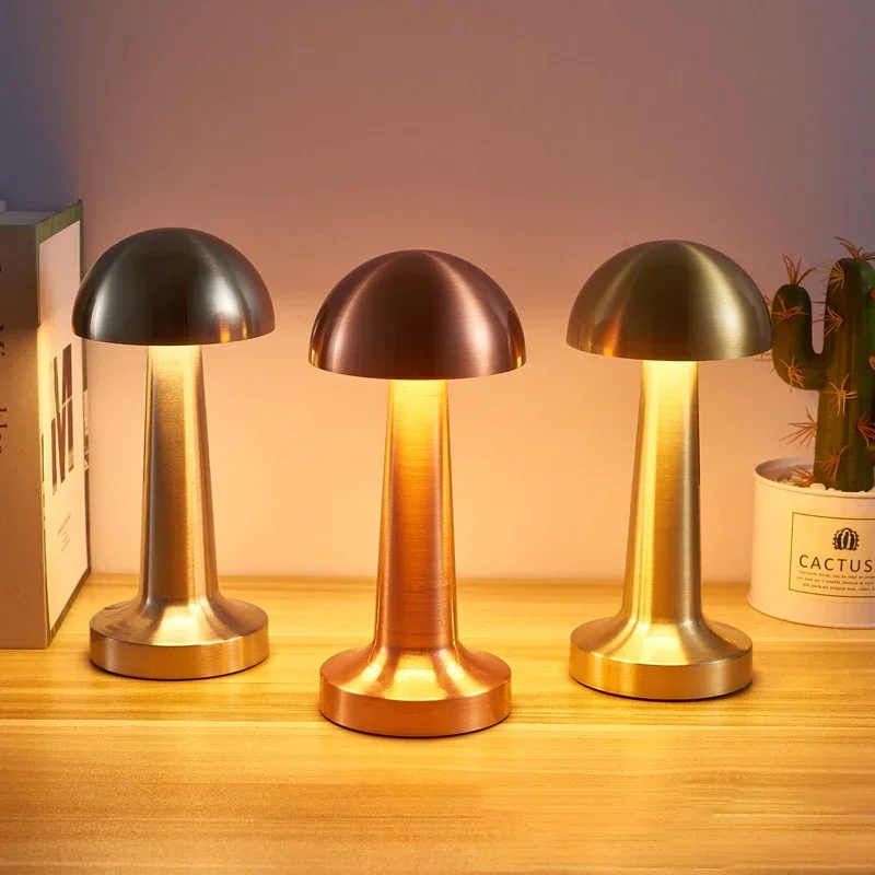 Retro Metal Table Lamps Creative Mushroom Rechargeable Lights For Study Bedroom Bar Bedside Dresser Hotel Illumination Fixtures