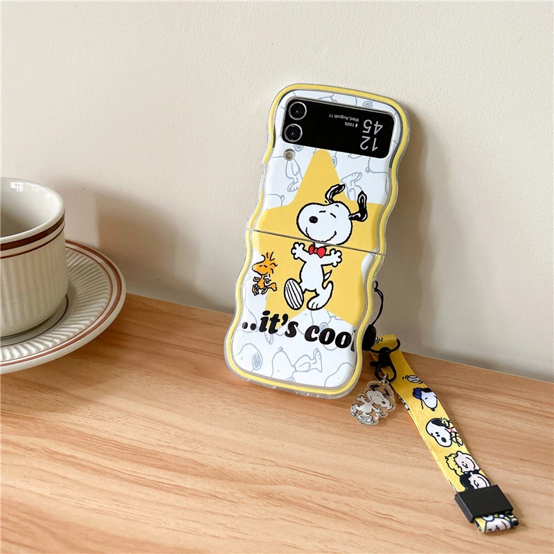 Cute Cartoon Peanuts Snoopy Phone Case For Samsung Galaxy Z Flip 7 6 5 Soft TPU Back Cover For Z Flip 3 4 With lanyard