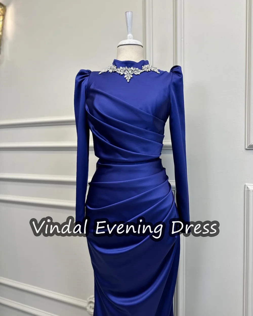 Vindal Floor Length Mermaid Evening Dress Elegant Crepe  Prom Dresses Long Sleeves Scoop Neckline Built-in Bra  For Woman 2024