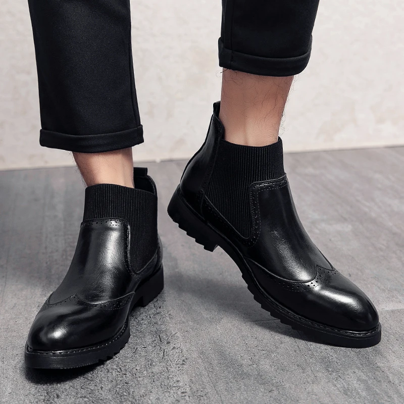 

Autumn and Winter Men Chelsea Boots with Elastic Band for Increased Height and Anti Slip Retro Business Formal Carved Short Boot