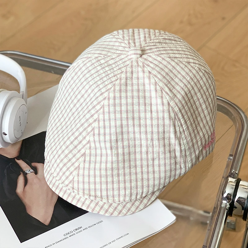 

Japanese Plaid Embroidered Letter Forward Hat Men's and Women's Spring and Summer Literary Short Brim Adjustable Newsboy Cap