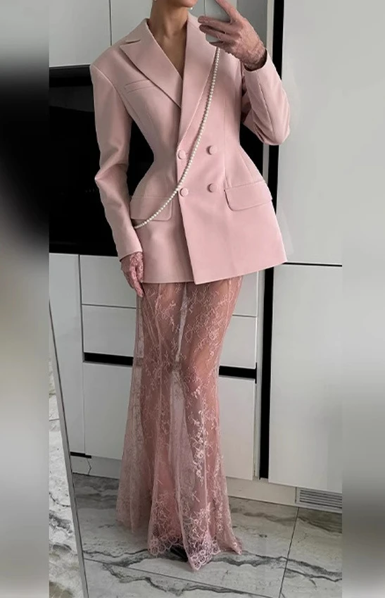 

Весенняя мода 2024, новый стиль, роскошный костюм, кружевная полуюбка, комплект из двух предметов, женская одежда