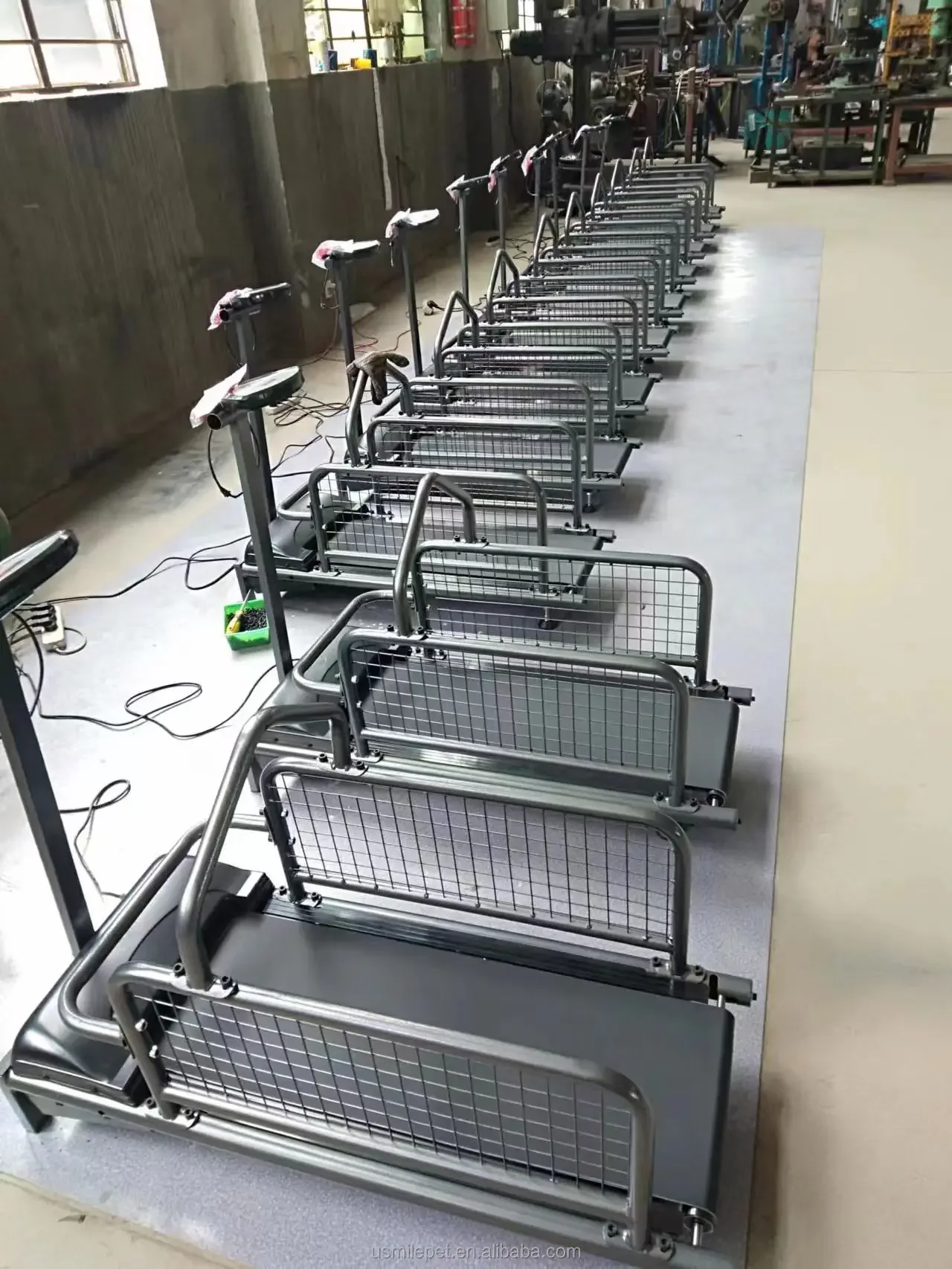 Factory Direct High Speed Dog Treadmill Walking Machine Dog Training Equipment for Pet Rehabilitation Pet Treadmill