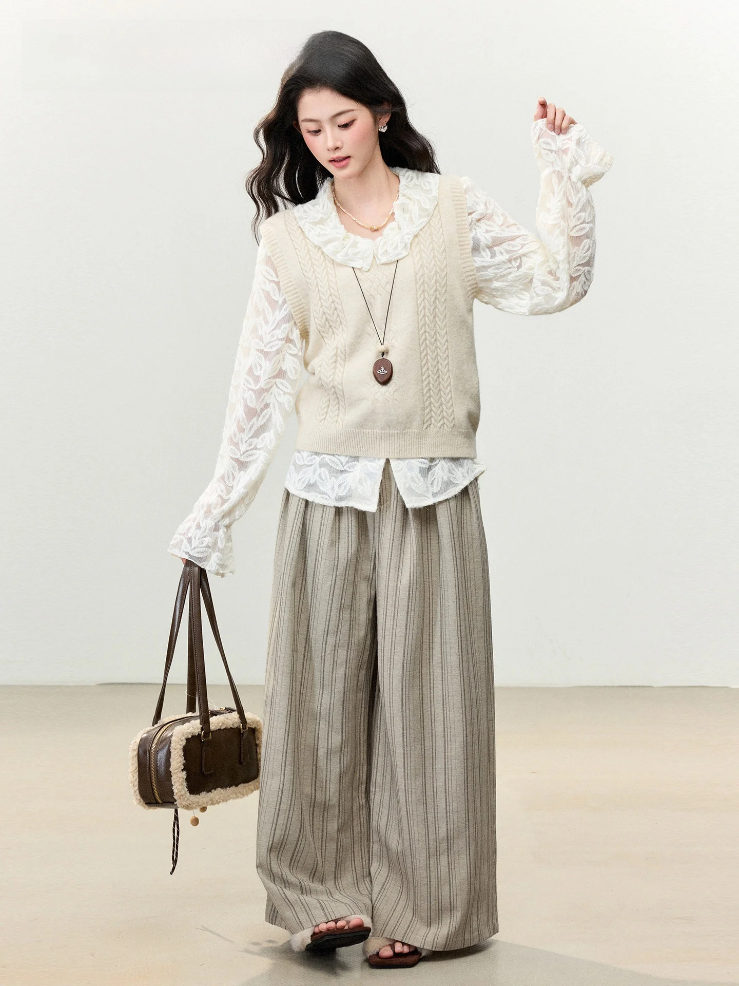 

La Chapelle Lace Knitted Vest Women's round Ne Svel Knitted Sweater Commute Sle Soft Material Floral Pattern Design