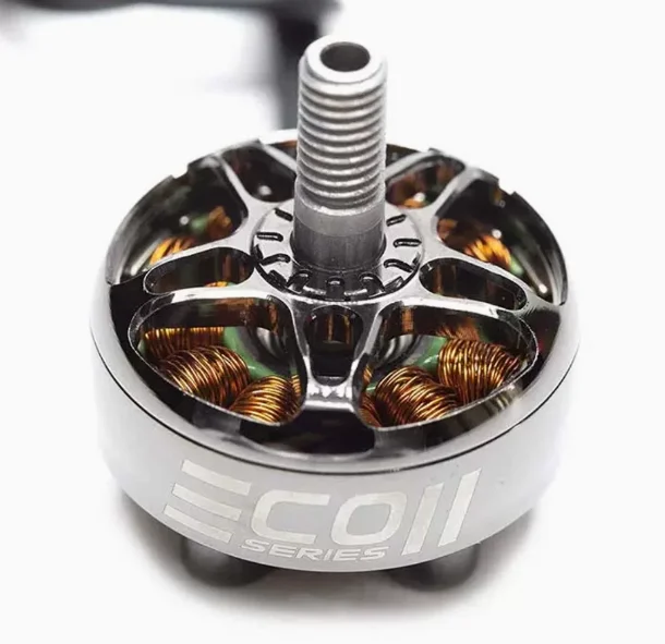 

Бесколлекторный мультироторный двигатель EMAX ECOII Series 2807 3-6S 1300кВ/1500кВ/1700кВ для FPV-дронов и радиоуправляемых моделей