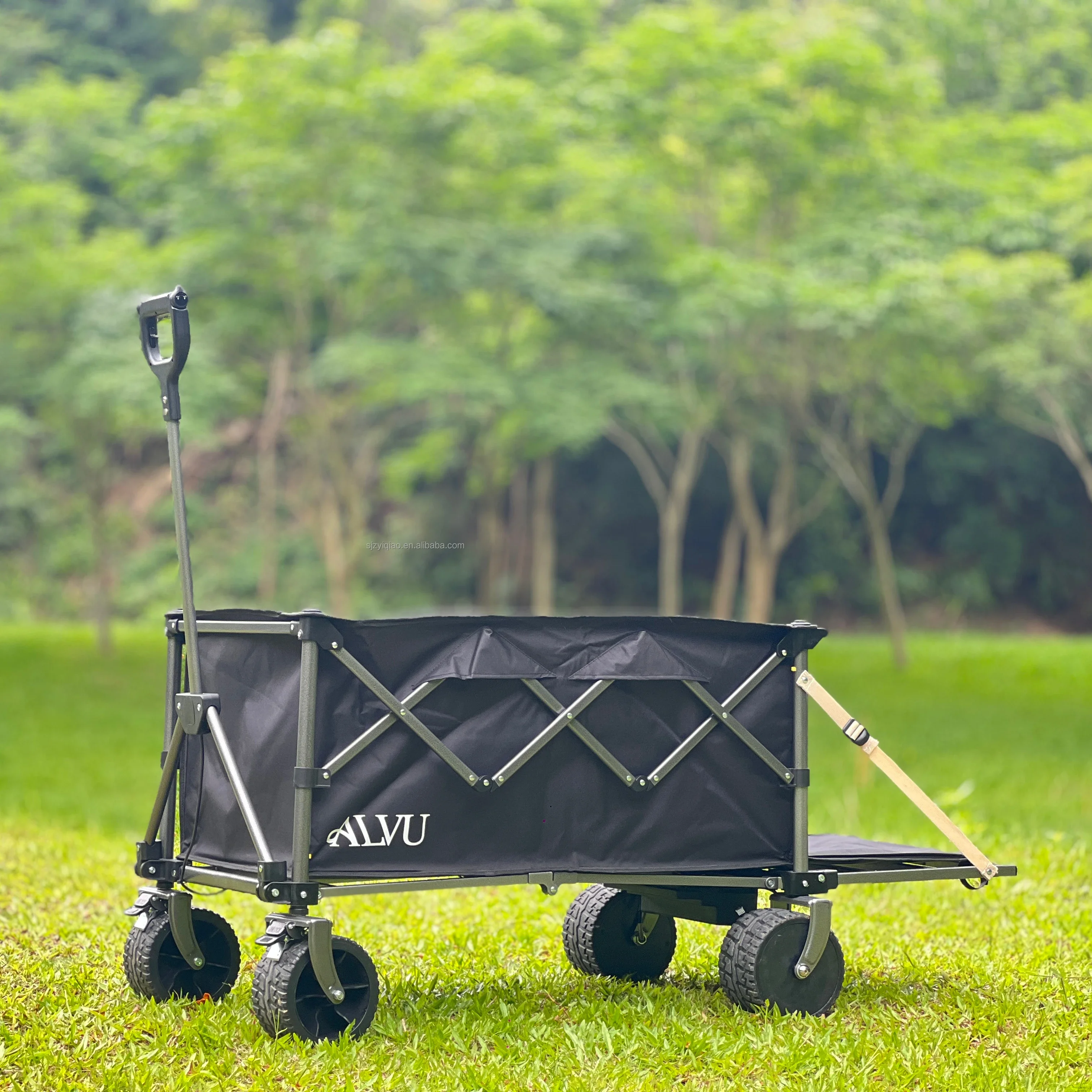 New Arrival High Quality Outdoor Portable Electric Camping Cart With Canopy APPControl LithiumBattery Utility Travelling Trolley