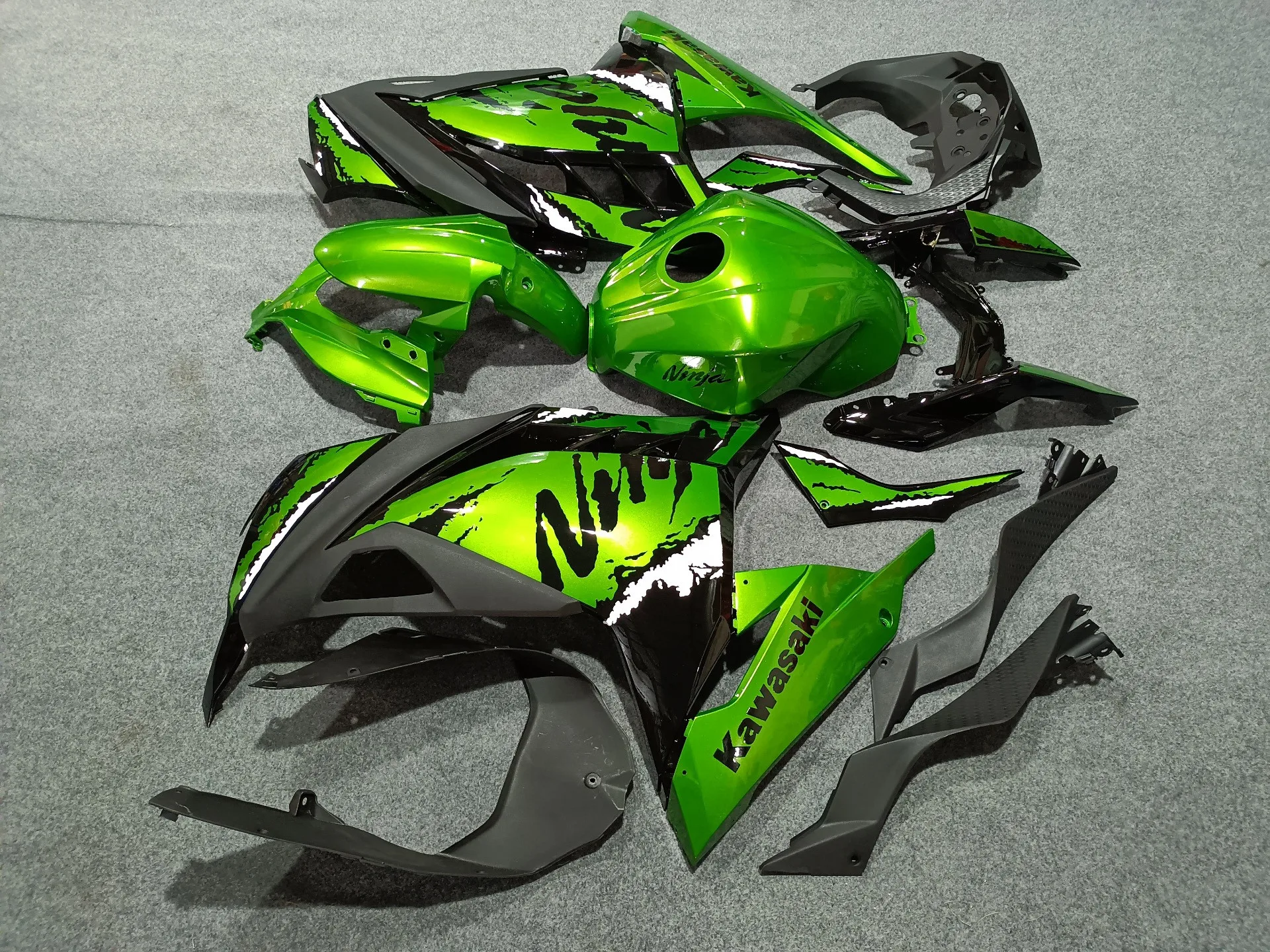 Fairings kit fit For ninja 300 ninja300 2013 2014 2015 2016 2017 EX300 ZX300R Motorcycle Accessories ABS Plastic Housing