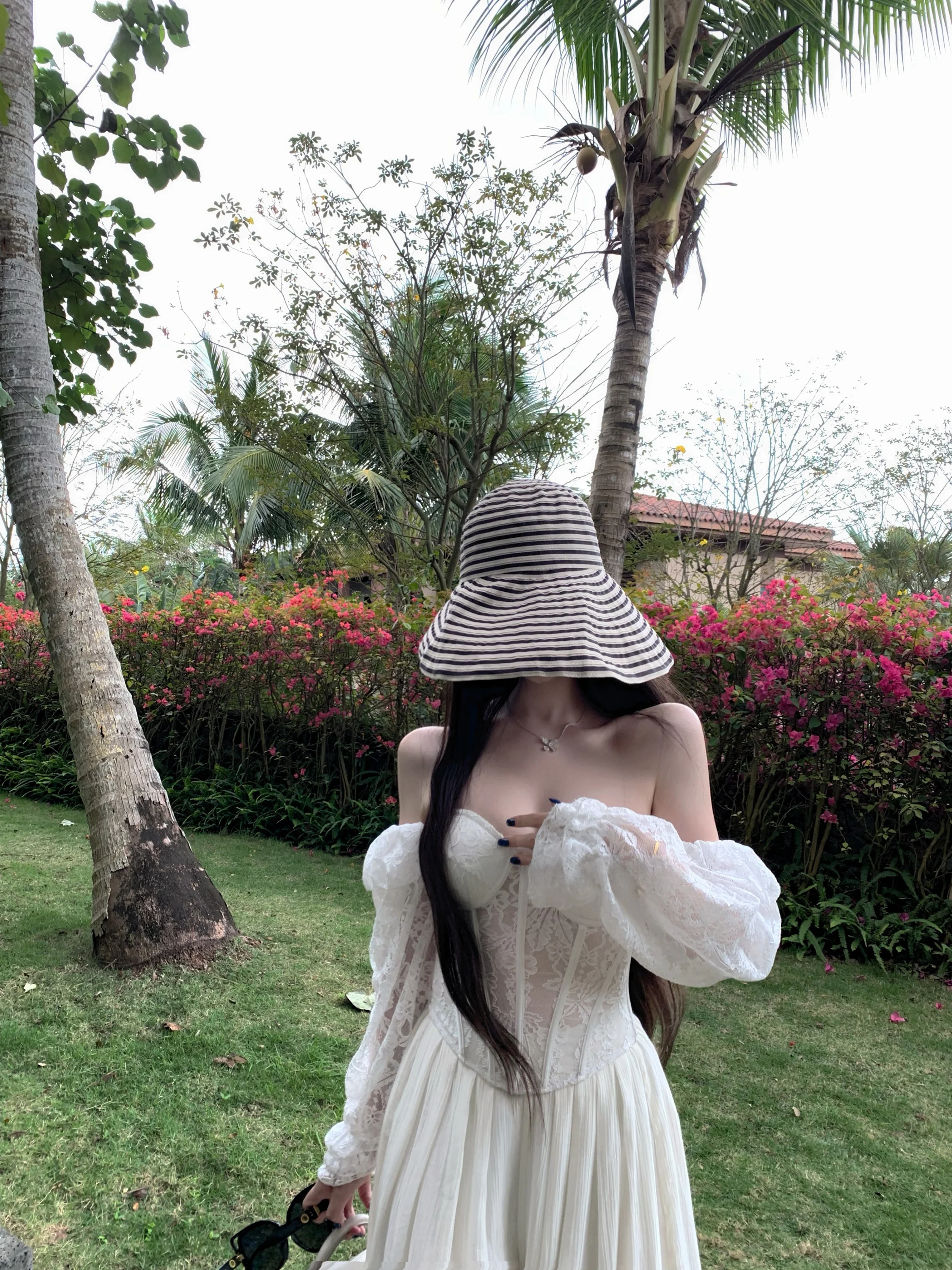 

POET WONG Girl's Beautiful Embroidery Lace Fibone Long Sve Brtte Heavy Work Precision Sweet Sle Summer 2025