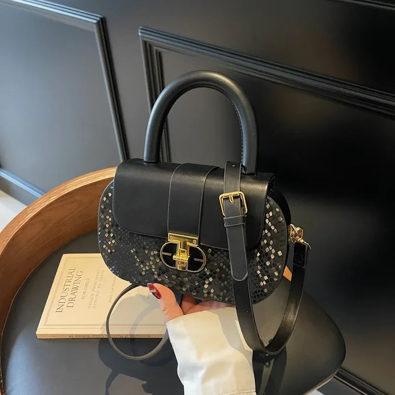 2025 جديد! حقيبة سرج ملونة منقوشة على شكل بيثون للنساء - نسيج فاخر، محمولة باليد/كروس، تصميم رائع #2