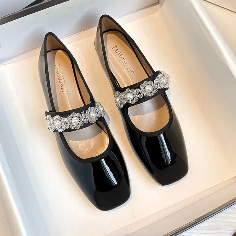 

New Women Flat Shoes Girl Beautiful Round Toe Crystal Pearl Casual Patent Leather Shoes Slip-on Loafers Big Size 33-43