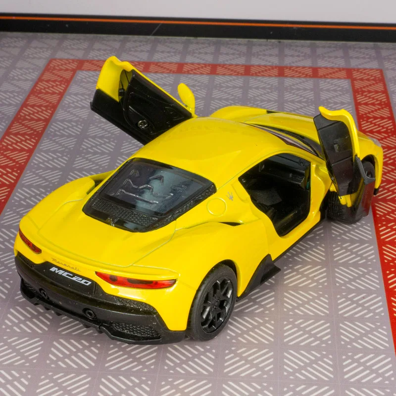 

1:33 Maserati MC20 alloy supercar model suitable for collection has simulated sound and lighting functions fine workmanship