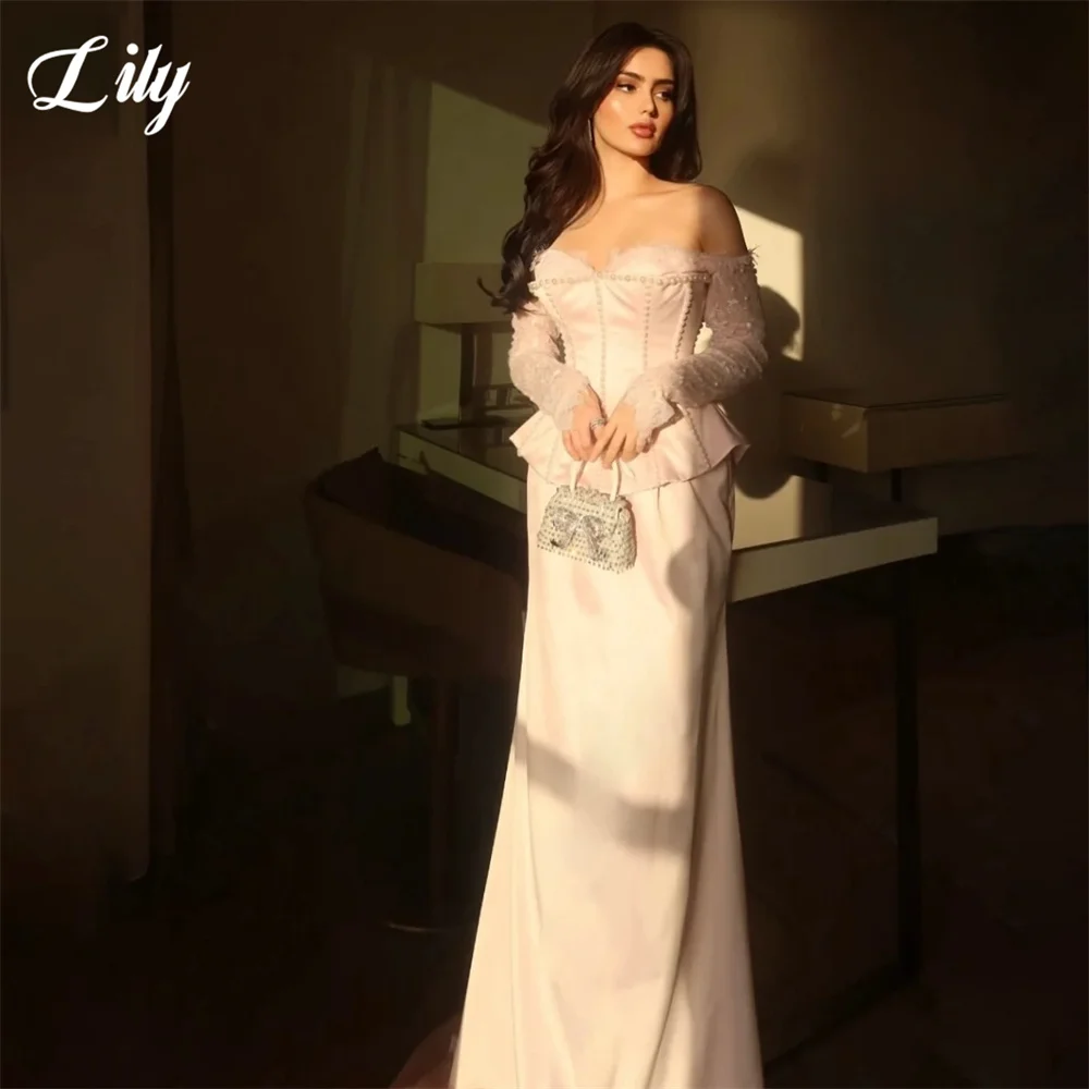 

Lily Pink 프롬 드레 Off the Shoulder Full Sleeve Prom Gown with Pearl and Bow Party Dress with Train for Formal Event Customized