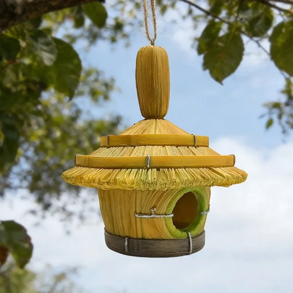 Fake Hand-Woven Simulated Thatched Bird Nest House Shape Bird Accessories Hanging Hummingbird House Resin Hangable Bird House