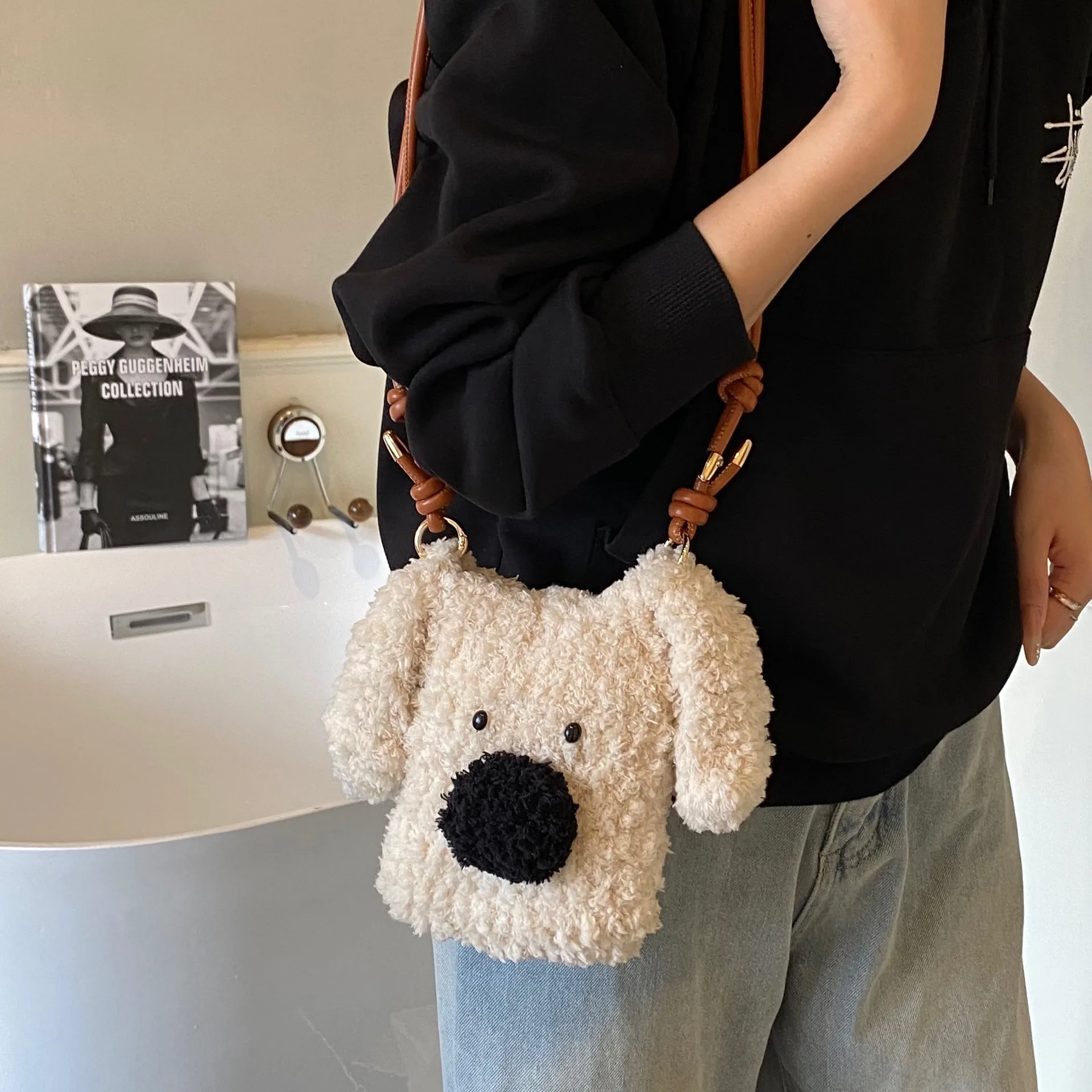 

Осенне-зимняя новая милая мультяшная плюшевая мини-женская сумка в форме собаки, оригинальная индивидуальная сумка для одного телефона, подарок для девочки