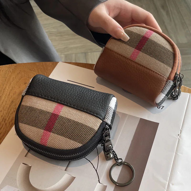 New Retro Zipper Wallet, Exquisite Mini Handheld Wallet, Ladies Portable Wallet for Coins Keys and Cards
