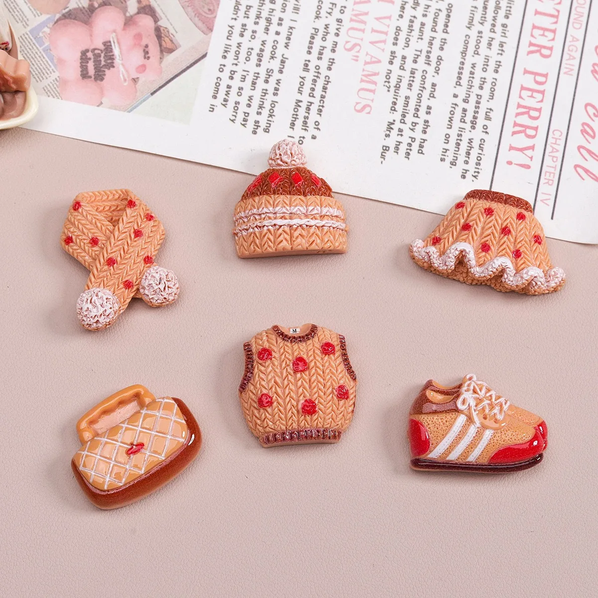 10pcs Kawaii Warm Hat Scarf  Resin Flatback Cabochon Figurine Scrapbooking DIY Home Accessories Crafts