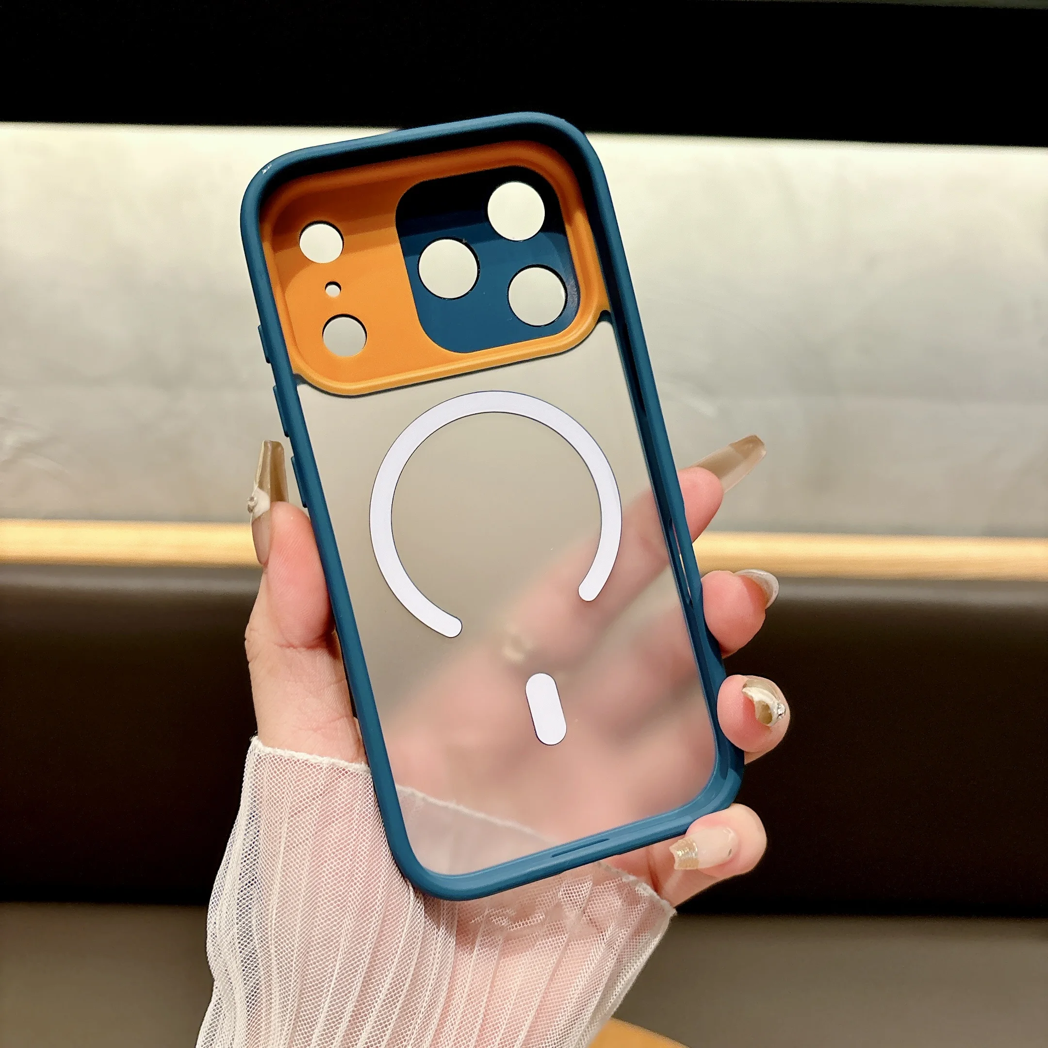 เคสโทรศัพท์กันกระแทกแบบแม่เหล็ก Magsafe ผิวสัมผัสแบบด้าน ป้องกันกล้อง สำหรับ iPhone 17 Air 16 15 14 Plus 13 12 11 Pro Max