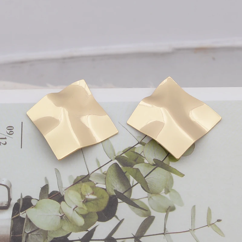 Big Fold Metal Gold Color Irregular Square Rhombus Stud Earrings for Women Geometry Ear Jewelry Accessory Wholesale Girl Gift