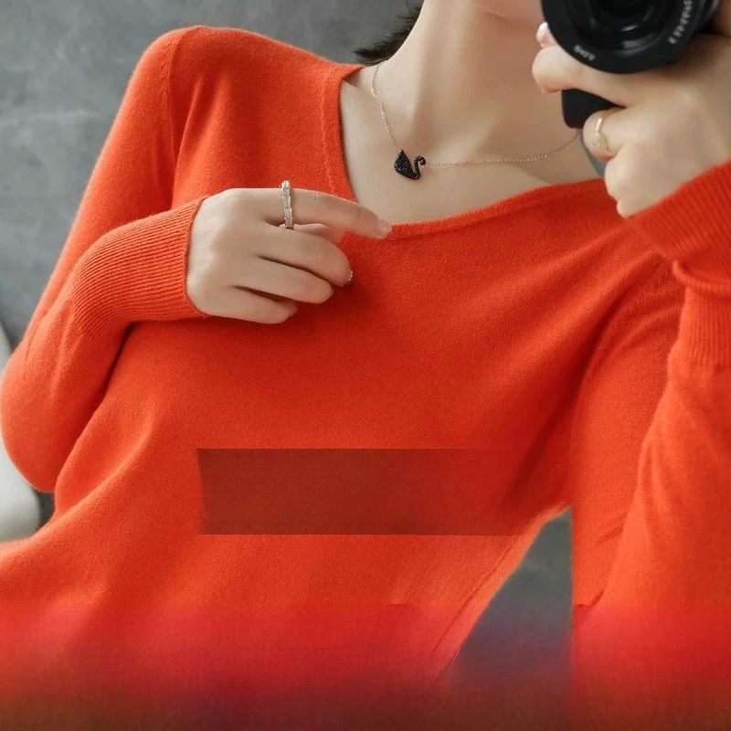 

Off-Season Autumn Winter New Camere Sweater Women's V-Ne ort Svel Knitted Loose Pure Color Long Sve Knitwear