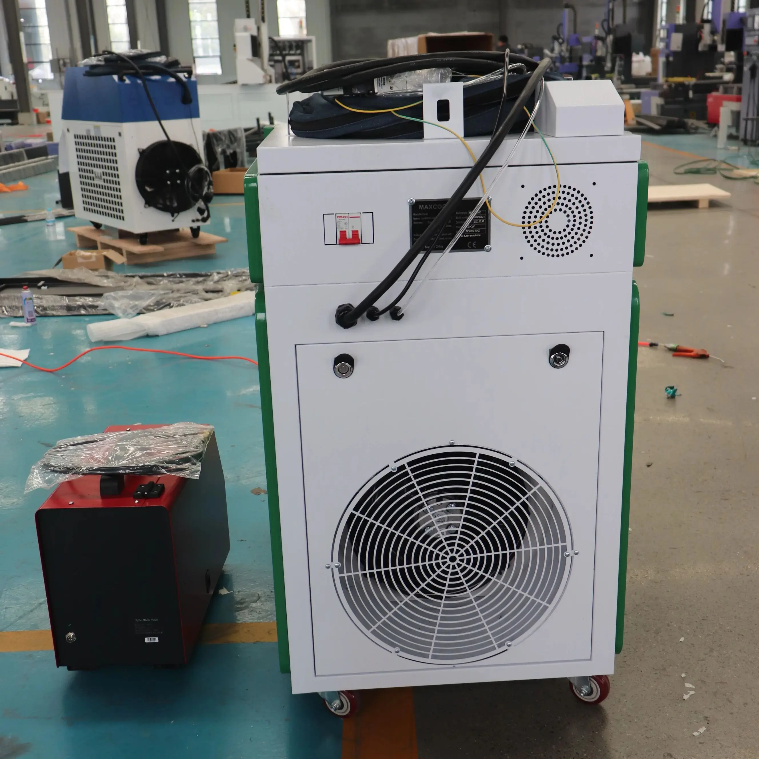 

Handheld 1000W 1500W 2000W 3000W Fiber Laser Welding Machine for Alloy Aluminum Copper Galvanized Steel Metal Material Cleaning