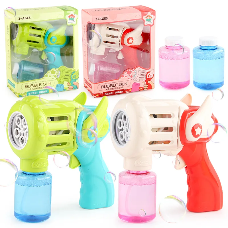 Crianças espaço bolha arma brinquedos crianças verão lazer 5 buracos dos desenhos animados portátil elétrico totalmente automático um-toque spray bolha brinquedos