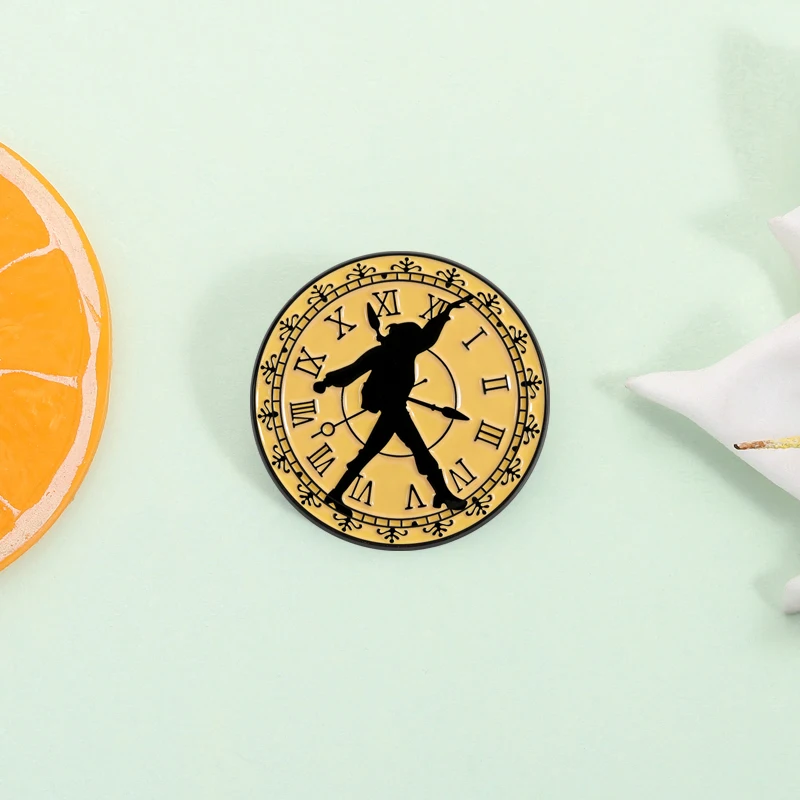 Clock Silhouette Enamel Pin Roman Numeral Clock Brooch Lapel Retro Adventure Backpack Badge Fashion Jewelry Accessories