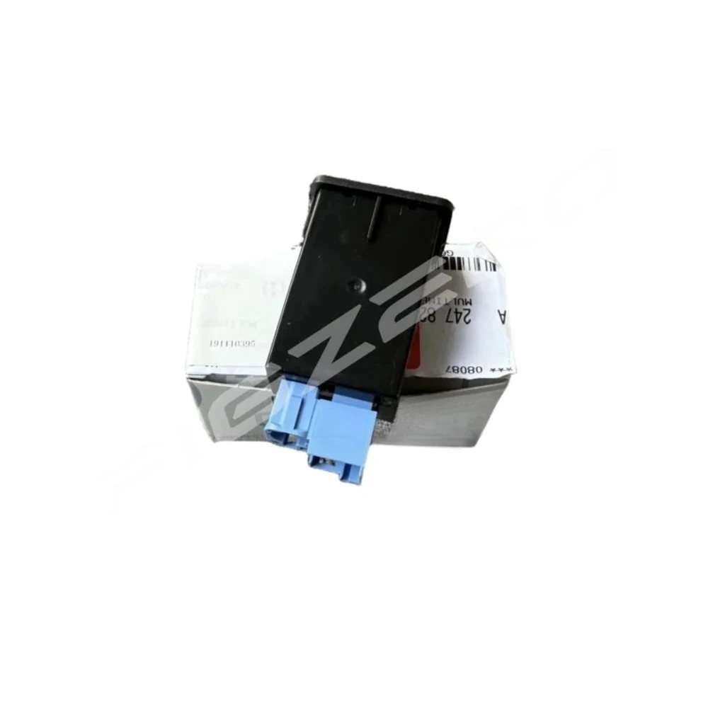 2478207302 Car Parts USB Type-C Fast Charger Vehicle Power Adapter for Mercedes Benz A35 GLB200 GLB35 CLA B200 EQA EQB 2022