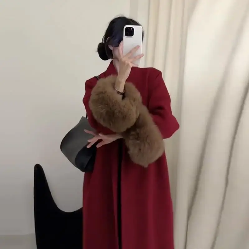 

Small and Rich Family Thousand Gold Feeling Red Woolen Coat for Women's Autumn and Winter New Loose Temperament Medium Long