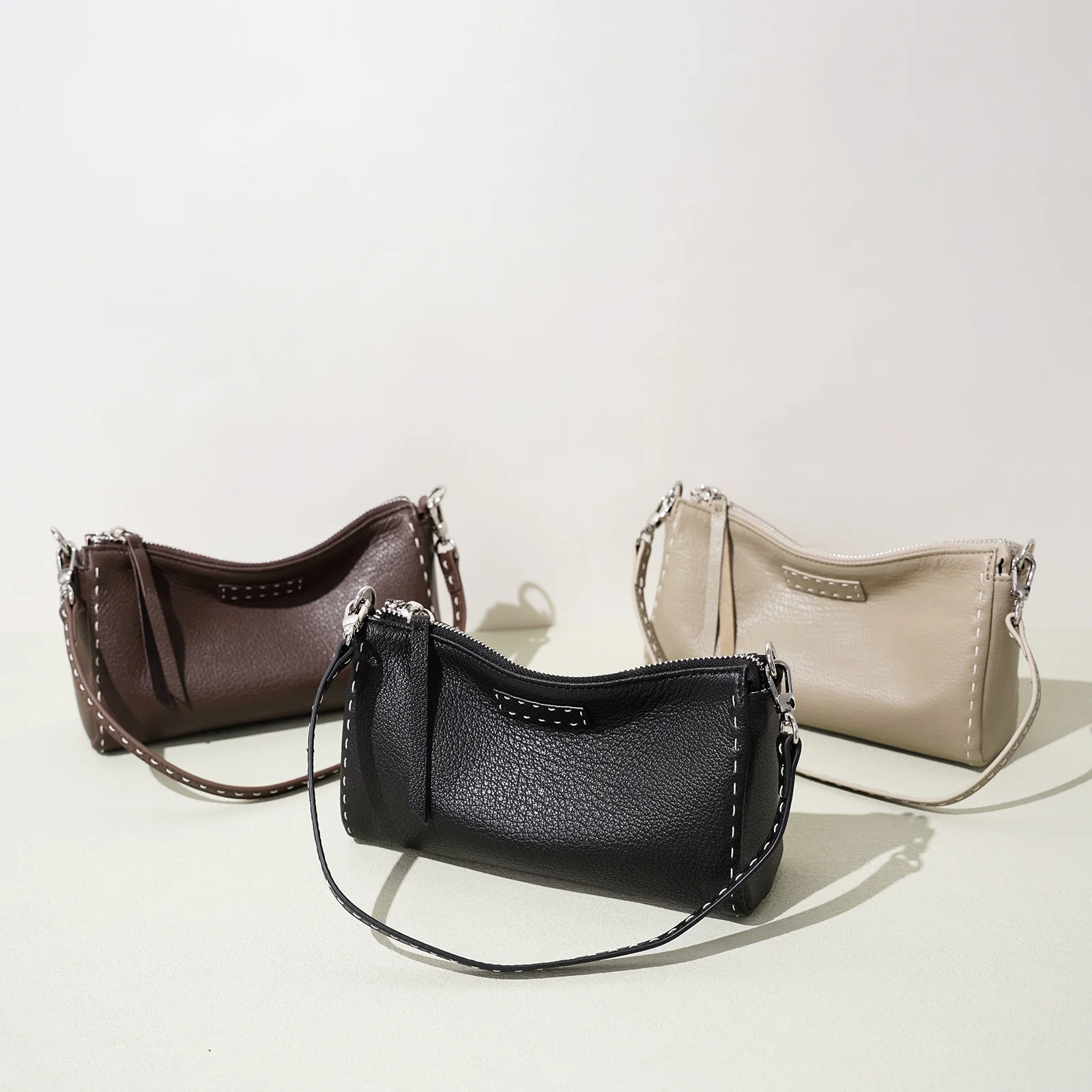 

Spring 2026 Simple Design Top Layer Cowhide Small Bags Shoulder Crossbody Genuine Leather Commuter Handbag for Women Square Bag