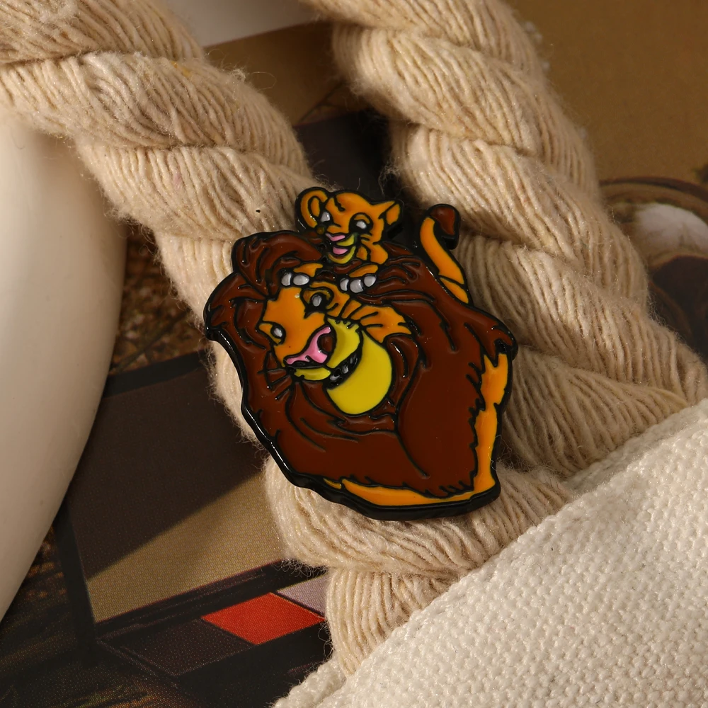 Cartoon Alloy Brooches Mufasa Simba Lion Lapel Pins Timon Mouse Badge For Kids Children Boys Girls Backpack Bag Hat