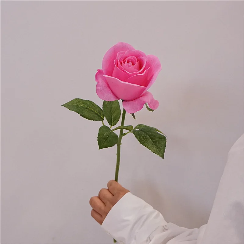 5 Stück/Set Künstliche Feuchtigkeitsspendende Rosen mit Echtem Touch, Blumen für Brautsträuße, Hochzeitsdekoration, Rosen für Heimdekoration, Ornamente, Party-Blumen – Detail 8