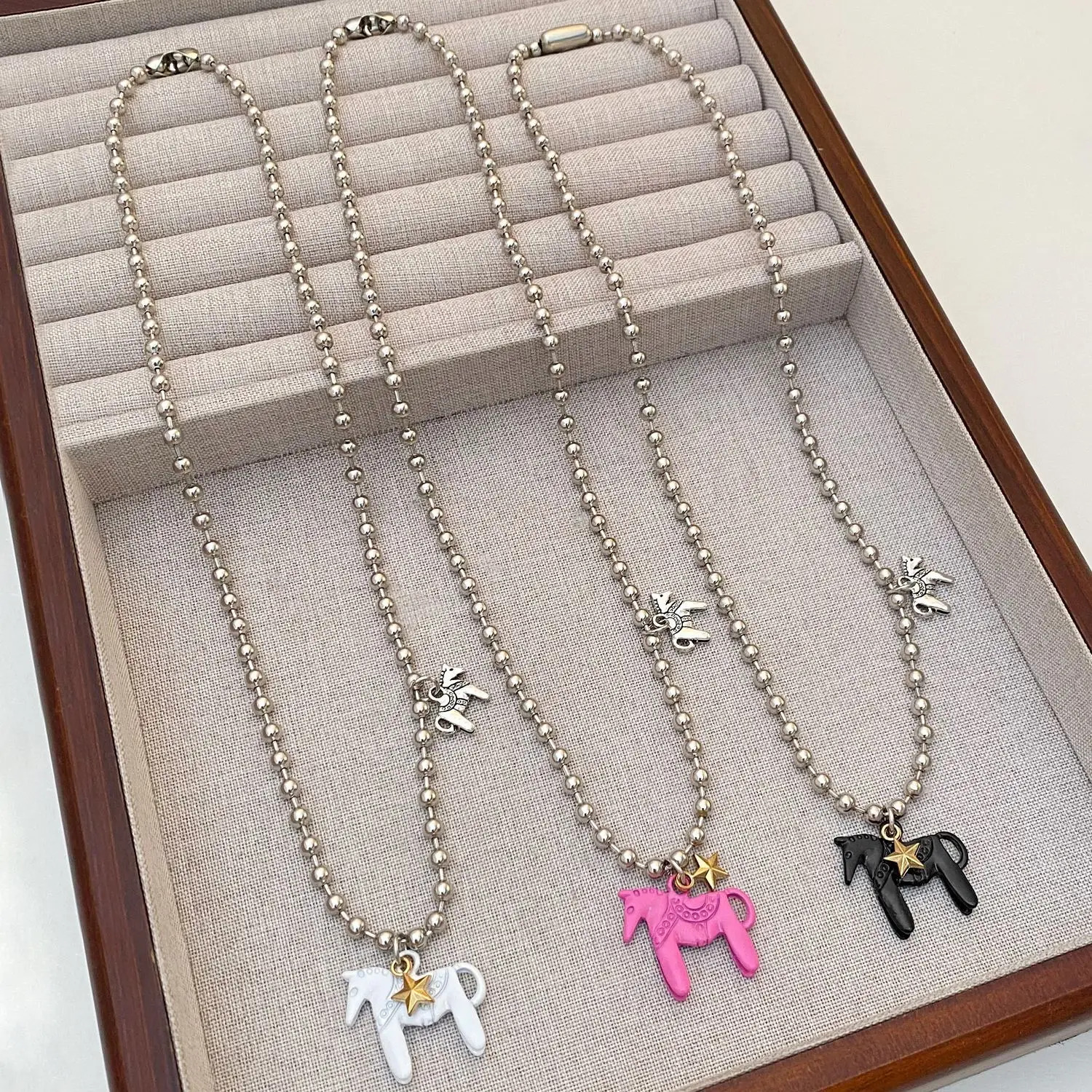 Funny Cute Sweet White Black Pink Color Enamel Colt Horse Pendant Necklaces for Women Alloy Beads Chain Chokers Fashion Jewelry