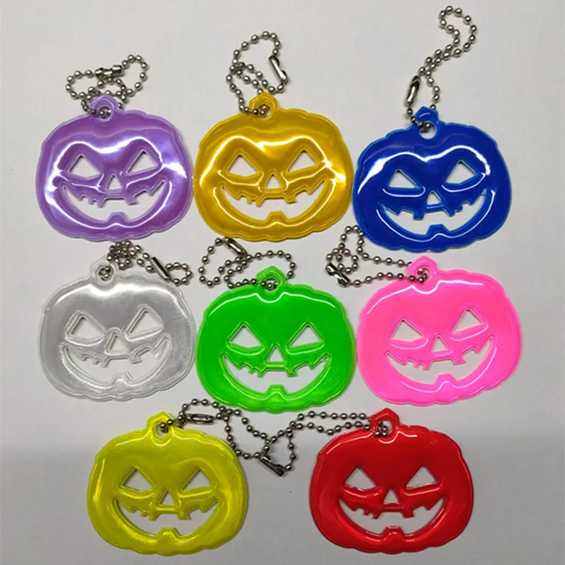 8PCS Pumpkin Ghost Shape Reflective Keychain Reflective Pendant for Bag Strip Ornaments Adults Children Night Safety Accessories