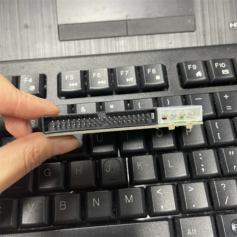 كمبيوتر محمول 44Pin 2.5 "IDE إلى 3.5" IDE 40Pin سطح المكتب الناهض مجلس HDD محول القرص الصلب محول لأجهزة الكمبيوتر المحمول سطح المكتب والكمبيوتر