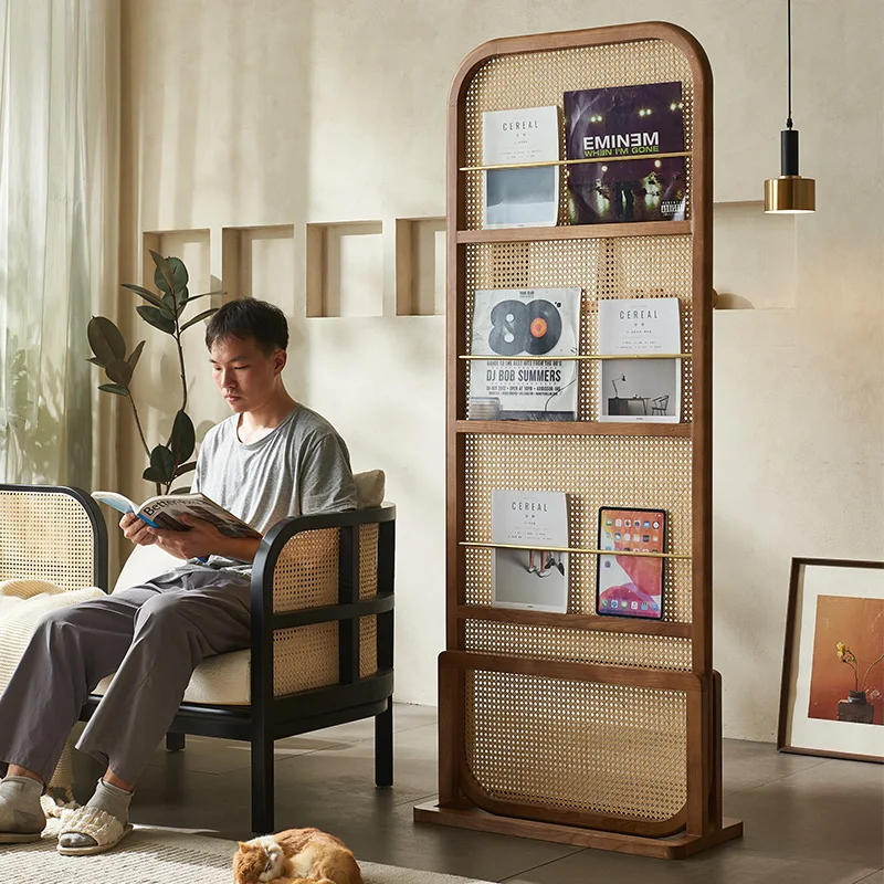 Schermo in rattan nordico mobile casa semplice arte mensola in legno massello camera da letto soggiorno sedile schermo divisorio d'ingresso