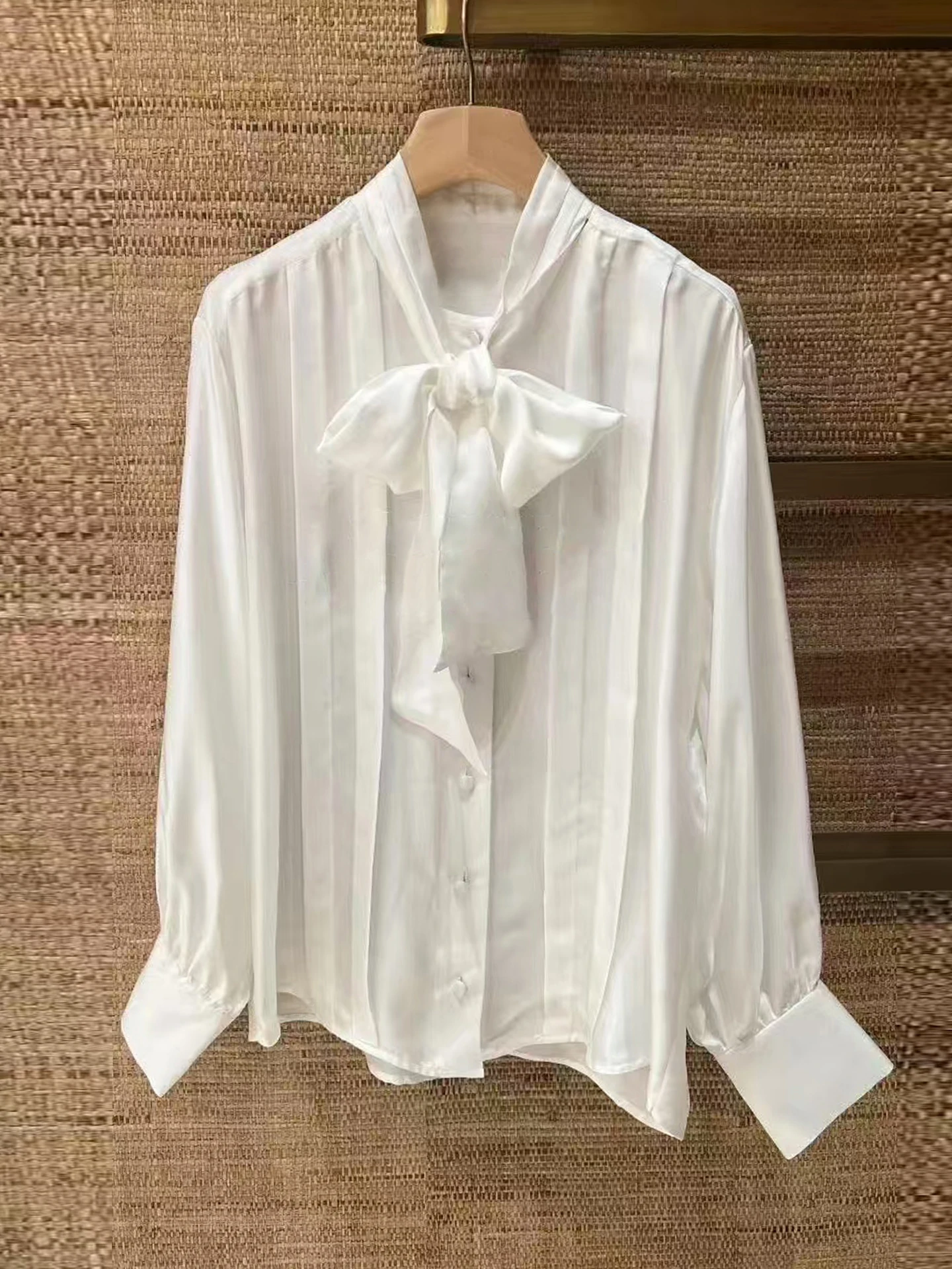 Ele Women's irt  Knot Tie Top Gentle Sle Long Sve Busin Casual Faion Chinese Brand AL6632